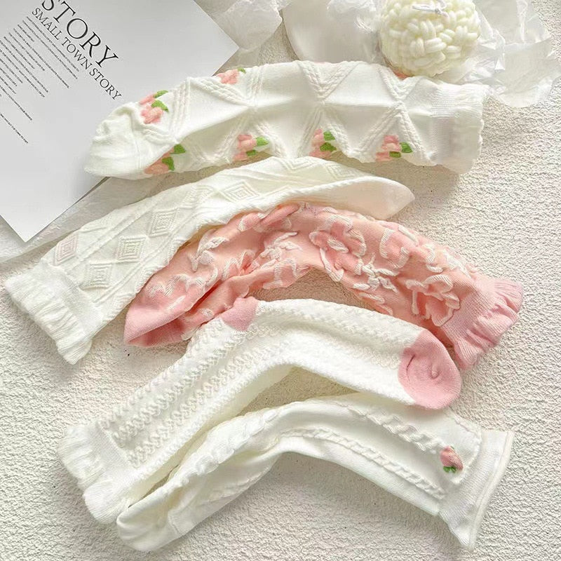 Women's Lace & Floral Socks, bundle of five