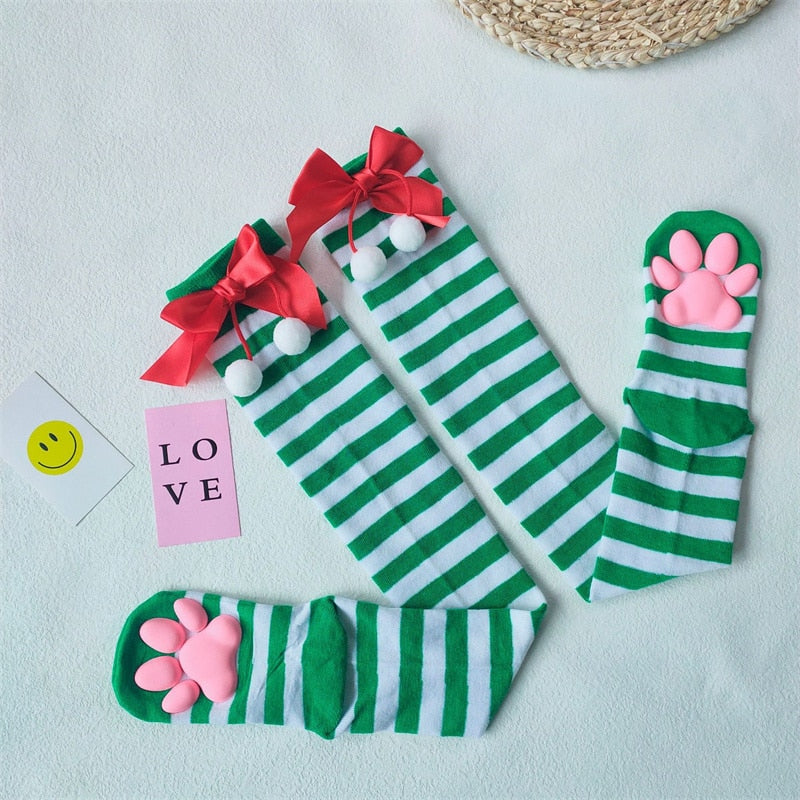 Woman's Paw Print Socks