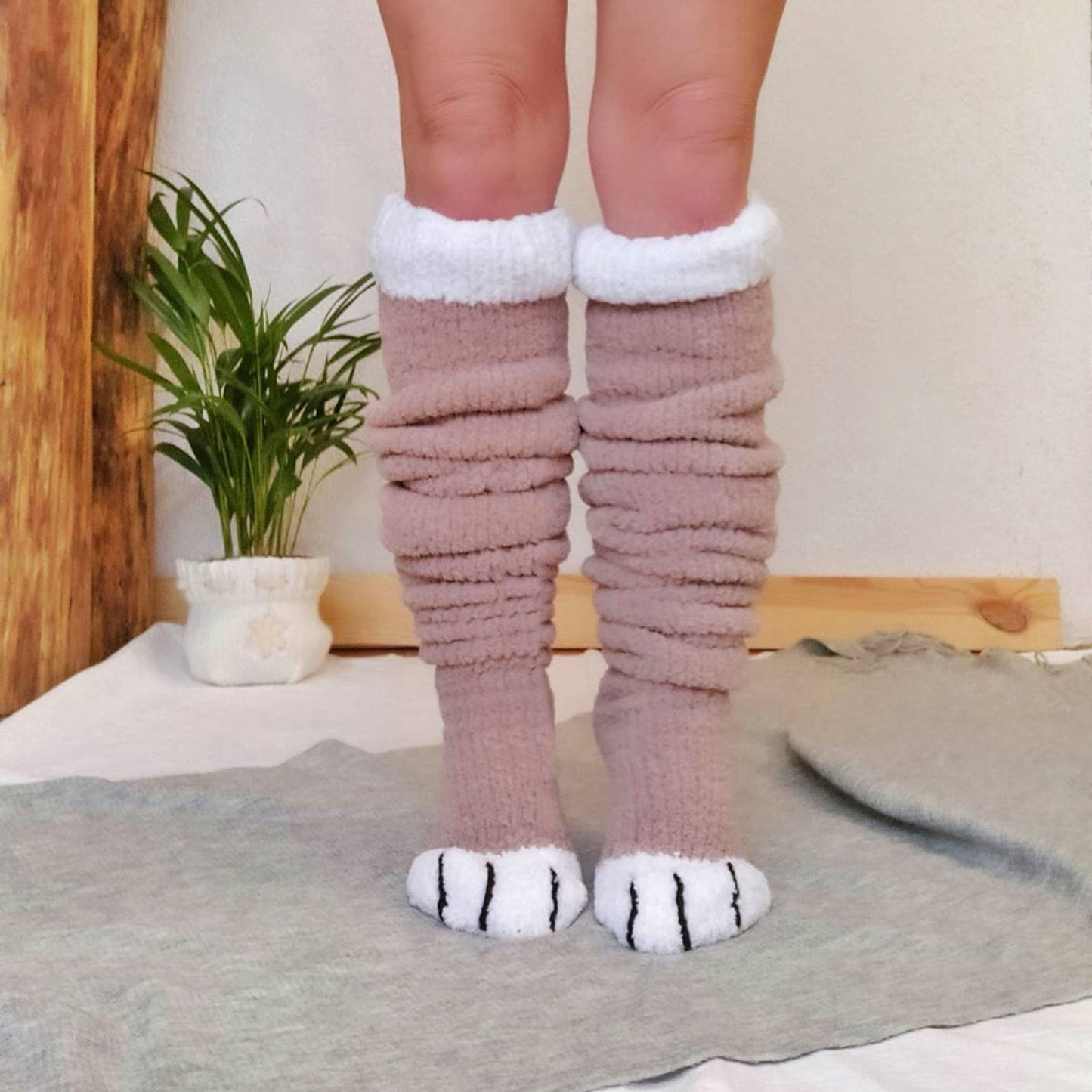 New Fashion Women Knee-High Socks Patchwork Animal Paws Casual Cute Cosplay Thick Universal Stockings Hot Sale